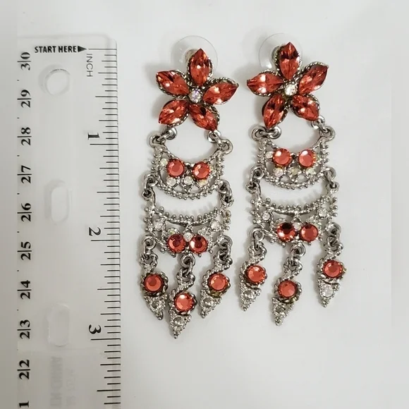 Vintage Dangle Earrings - Picture 2 of 4